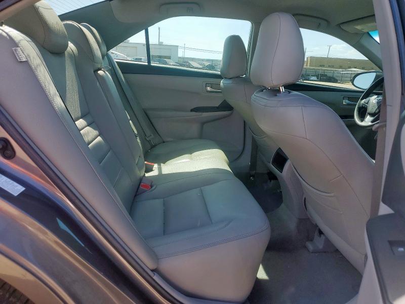 4T1BF1FK9HU410768 - 2017 TOYOTA CAMRY LE GRAY photo 10