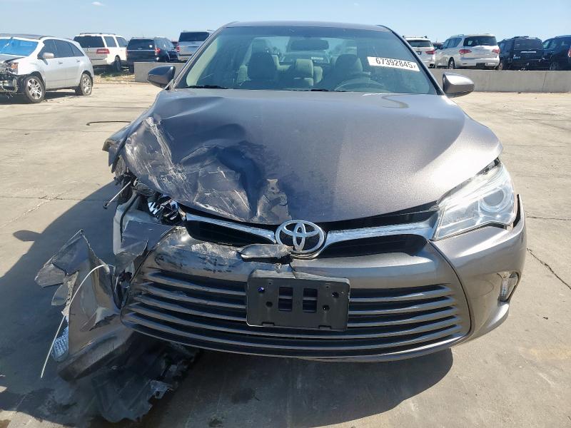 4T1BF1FK9HU410768 - 2017 TOYOTA CAMRY LE GRAY photo 5