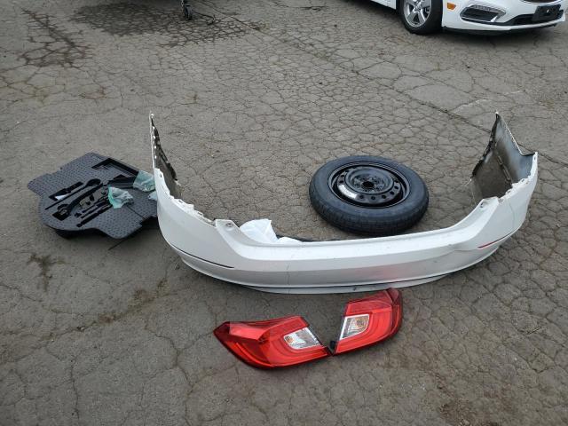 1HGCV1F49KA166756 - 2019 HONDA ACCORD EX თეთრი ფოტო 12