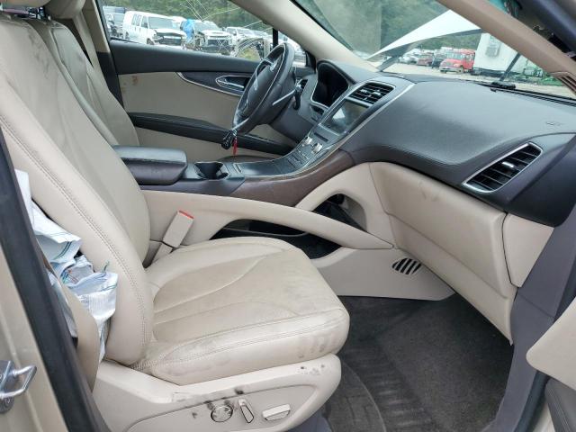 2LMPJ6LR0HBL33897 - 2017 LINCOLN MKX RESERVE بيج صورة 7