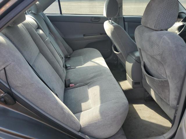 4T1BE32K04U927276 - 2004 TOYOTA CAMRY LE ნაცრისფერი ფოტო 10