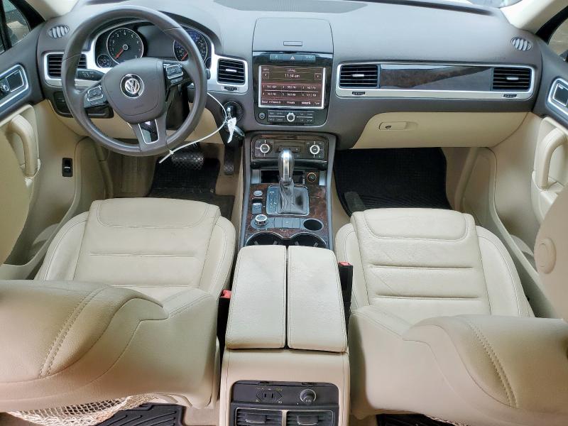 WVGEF9BP8DD002169 - 2013 VOLKSWAGEN TOUAREG V6 BLACK photo 8