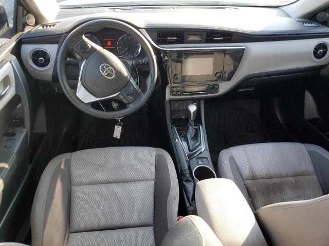 5YFBURHE7JP855593 - 2018 TOYOTA COROLLA L 蓝色 照片 8