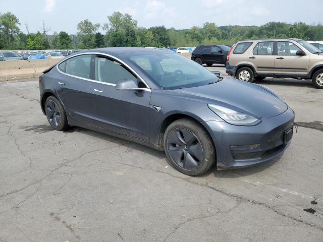 5YJ3E1EB8JF065955 - 2018 TESLA MODEL 3 Gris foto 4