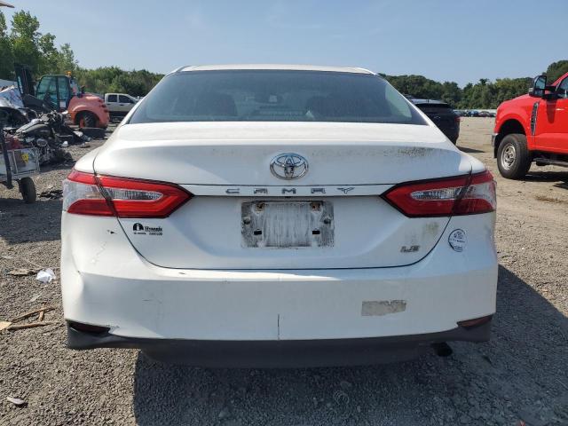 4T1B11HK9JU056817 - 2018 TOYOTA CAMRY L WHITE photo 6