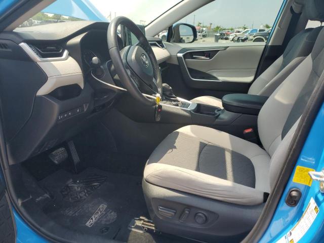 2T3RWRFVXLW073132 - 2020 TOYOTA RAV4 XLE BLUE photo 7