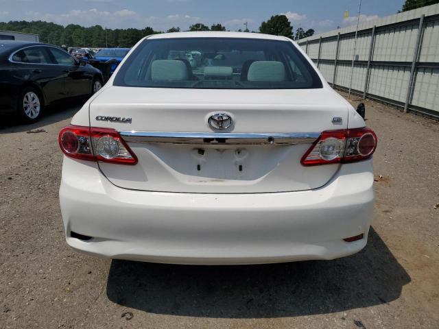 2T1BU4EE0DC945714 - 2013 TOYOTA COROLLA BASE 白色 照片 6