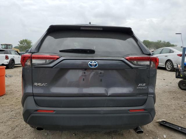 4T3RWRFV5RU111634 - 2024 TOYOTA RAV4 XLE GRAY photo 6