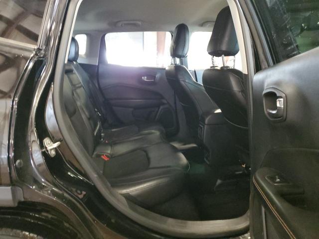 3C4NJCBB0JT137236 - 2018 JEEP COMPASS LATITUDE BLACK photo 11