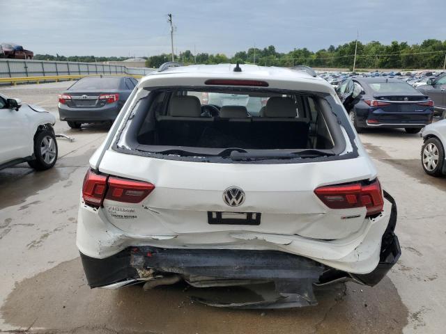 3VV2B7AX0KM005871 - 2019 VOLKSWAGEN TIGUAN SE WHITE photo 6