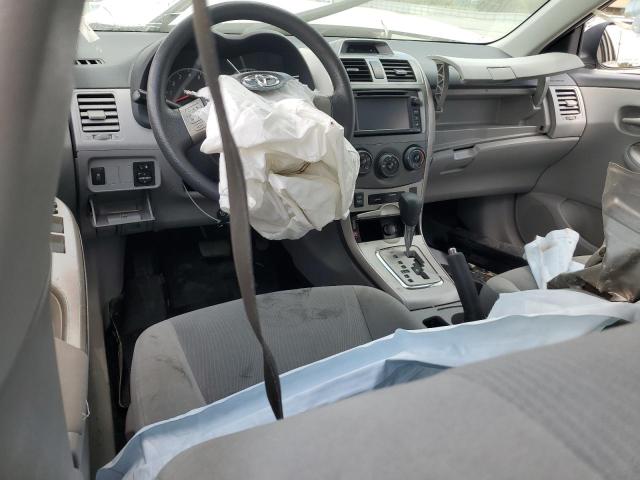 5YFBU4EE5DP162288 - 2013 TOYOTA COROLLA BASE Сріблястий фото 8