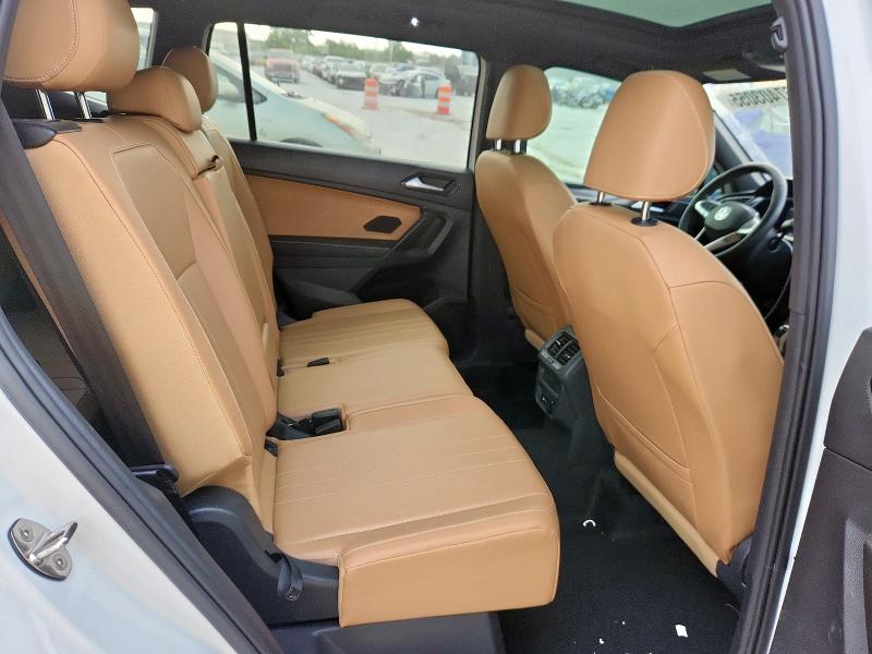 3VV3B7AX6NM108799 - 2022 VOLKSWAGEN TIGUAN SE WHITE photo 11