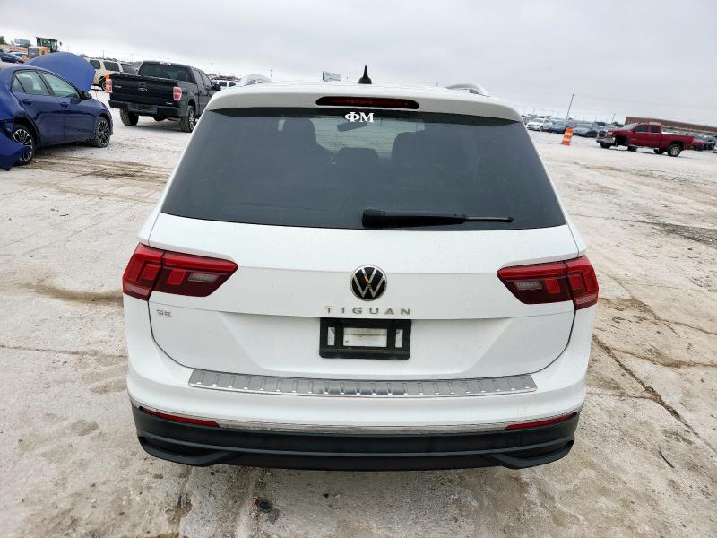 3VV3B7AX6NM108799 - 2022 VOLKSWAGEN TIGUAN SE WHITE photo 6
