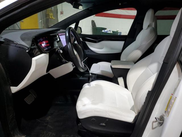 5YJXCDE22HF043226 - 2017 TESLA MODEL X WHITE photo 7