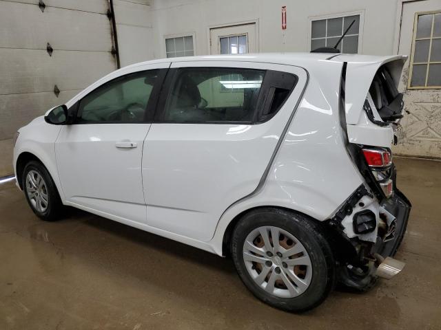 1G1JG6SHXJ4111731 - 2018 CHEVROLET SONIC WHITE photo 2