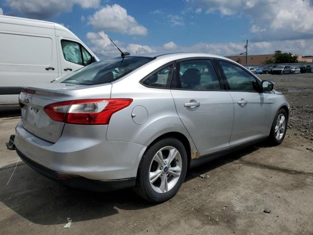 1FADP3F26EL334486 - 2014 FORD FOCUS SE SILVER photo 3