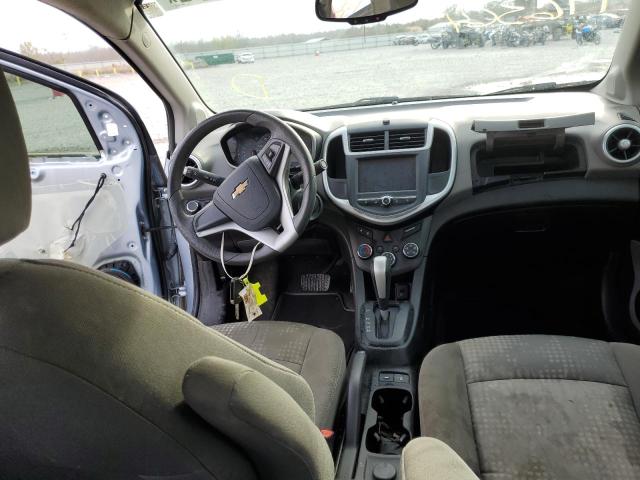 1G1JB5SH0H4176364 - 2017 CHEVROLET SONIC LS ლურჯი ფოტო 8