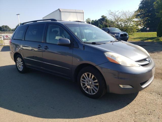 5TDYK4CC2AS299080 - 2010 TOYOTA SIENNA XLE GRAY photo 4