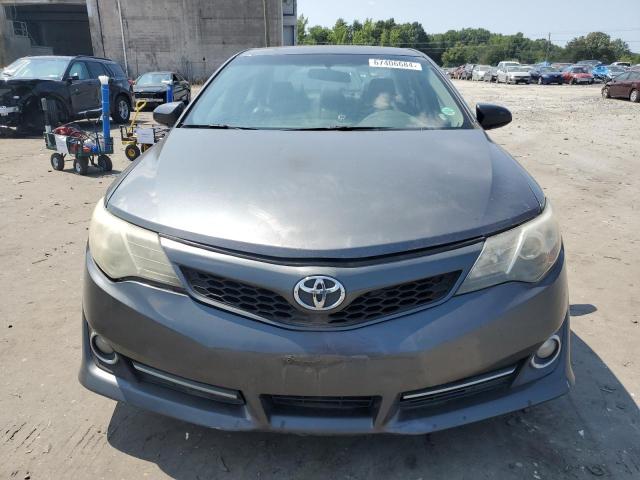 4T1BF1FK2CU573352 - 2012 TOYOTA CAMRY BASE GRAY photo 5