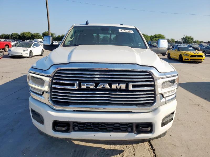 3C6UR5FL5RG403302 - 2024 RAM 2500 LARAMIE WHITE photo 5