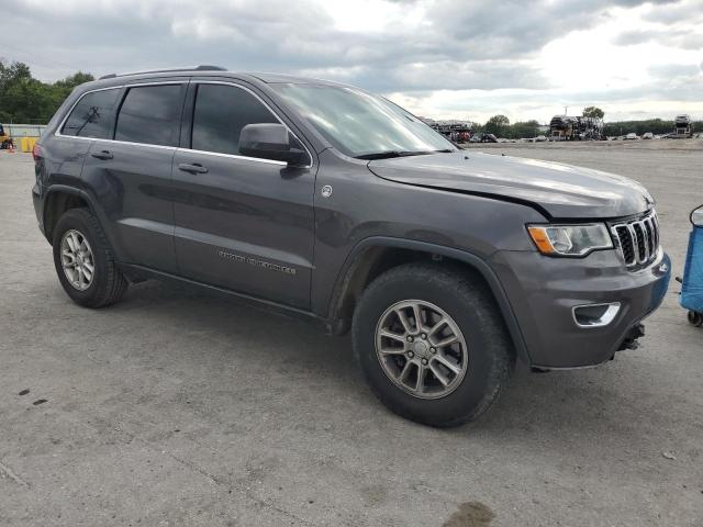 1C4RJFAG7JC420096 - 2018 JEEP GRAND CHEROKEE LAREDO 灰色 照片 4