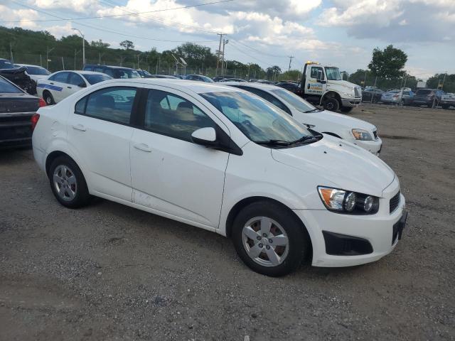 1G1JA5SG6F4117018 - 2015 CHEVROLET SONIC LS WHITE photo 4