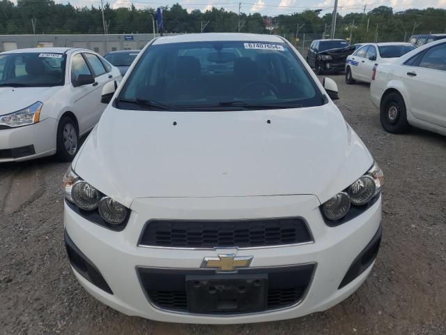 1G1JA5SG6F4117018 - 2015 CHEVROLET SONIC LS WHITE photo 5