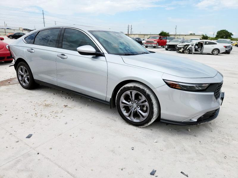 1HGCY1F31RA019890 - 2024 HONDA ACCORD EX 银色 照片 4