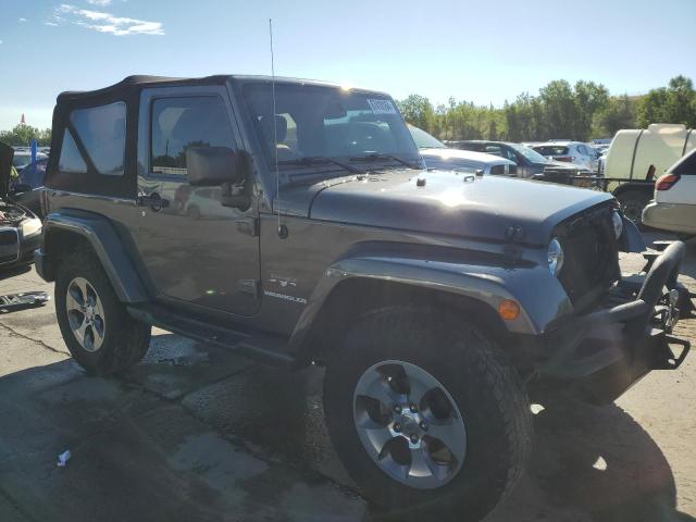 1C4GJWBG9GL262178 - 2016 JEEP WRANGLER SAHARA GRAY photo 4