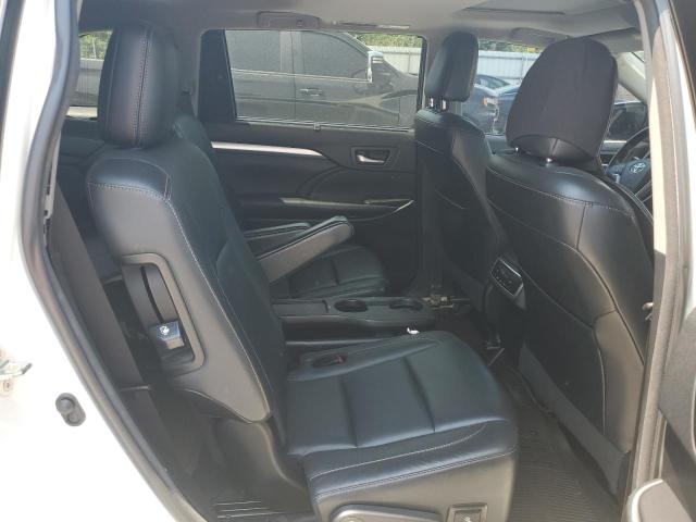 5TDKZRFH3JS244563 - 2018 TOYOTA HIGHLANDER SE თეთრი ფოტო 11