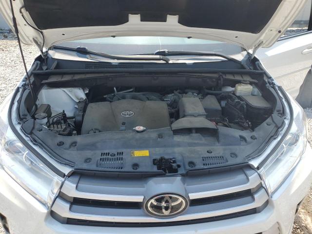 5TDKZRFH3JS244563 - 2018 TOYOTA HIGHLANDER SE თეთრი ფოტო 12