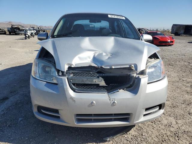 KL1TD56668B008878 - 2008 CHEVROLET AVEO BASE SILVER photo 5