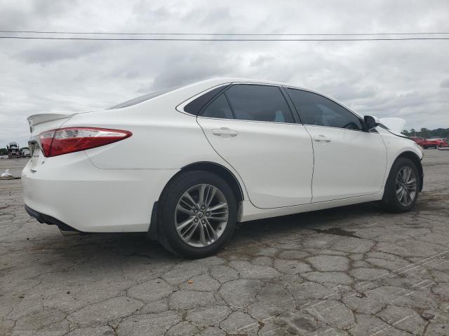 4T1BF1FK9GU186996 - 2016 TOYOTA CAMRY LE WHITE photo 3