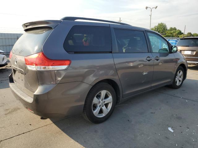 5TDKK3DC1DS358655 - 2013 TOYOTA SIENNA LE GRAY photo 3