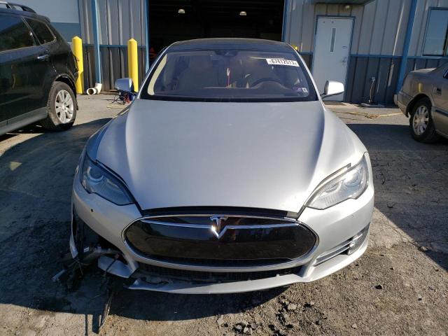 5YJSA1E28GF136023 - 2016 TESLA MODEL S Արծաթագույն լուսանկար 5