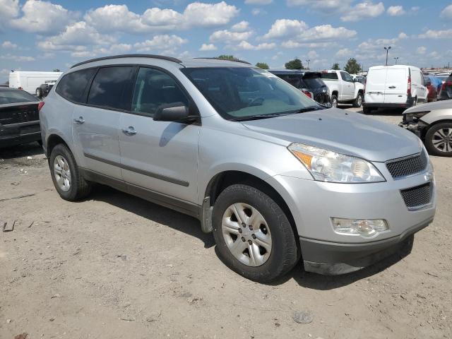 1GNKREEDXCJ419602 - 2012 CHEVROLET TRAVERSE LS GRAY photo 4