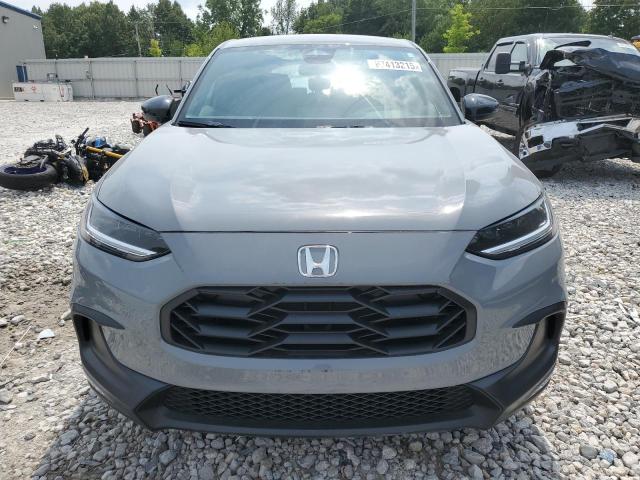 3CZRZ2H56SM740588 - 2025 HONDA HR-V SPORT GRAY photo 5