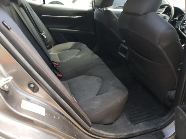 4T1B11HK3JU142835 - 2018 TOYOTA CAMRY L GRAY photo 10