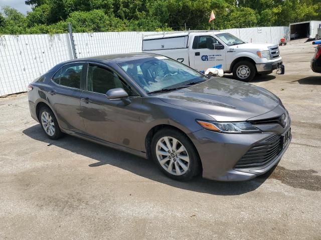 4T1B11HK3JU142835 - 2018 TOYOTA CAMRY L GRAY photo 4