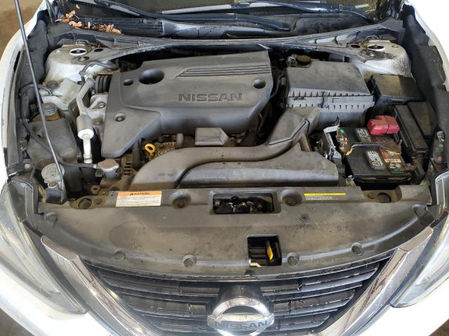 1N4AL3AP0JC167215 - 2018 NISSAN ALTIMA 2.5 WHITE photo 11