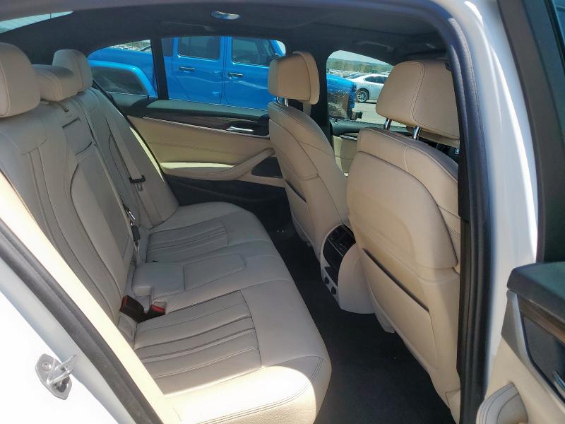 WBAJE5C5XKWW17543 - 2019 BMW 540 I WHITE photo 10