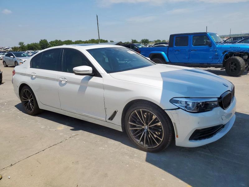 WBAJE5C5XKWW17543 - 2019 BMW 540 I WHITE photo 4