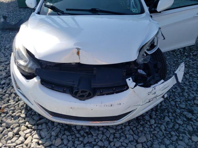 5NPDH4AE0GH680149 - 2016 HYUNDAI ELANTRA SE WHITE photo 11