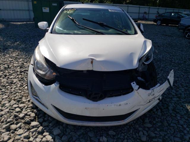 5NPDH4AE0GH680149 - 2016 HYUNDAI ELANTRA SE WHITE photo 5