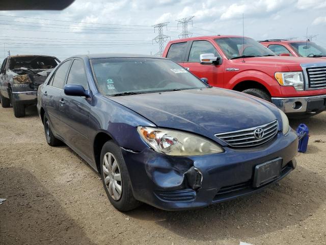 4T1BE32K95U077021 - 2005 TOYOTA CAMRY LE BLUE photo 4