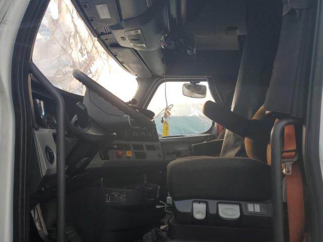 3AKJHHDR5MSLT6197 - 2021 FREIGHTLINER CASCADIA 1 Weiß Foto 5