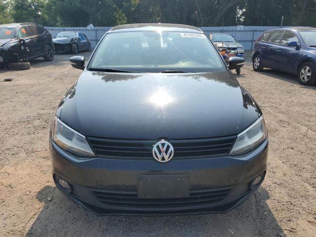3VWDX7AJ8DM278996 - 2013 VOLKSWAGEN JETTA SE Negro foto 5