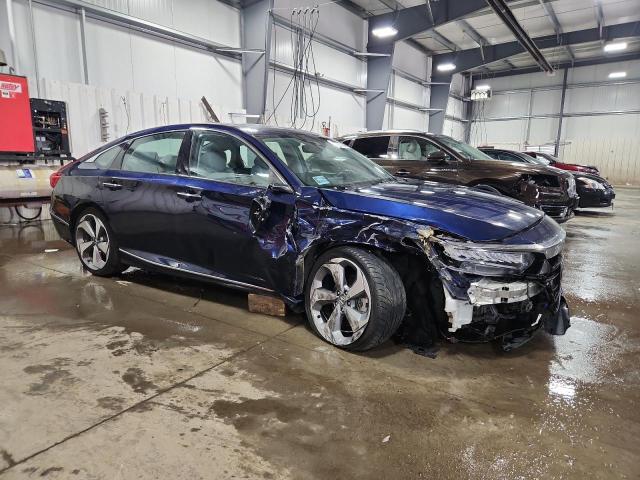 1HGCV1F94JA042114 - 2018 HONDA ACCORD TOURING BLUE photo 4