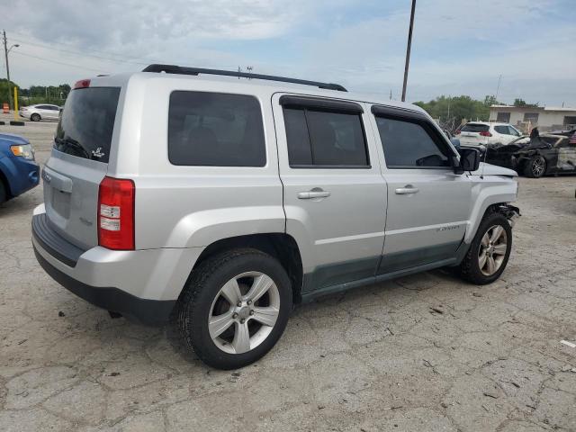 1J4NT1GA2BD236608 - 2011 JEEP PATRIOT SPORT SILVER photo 3