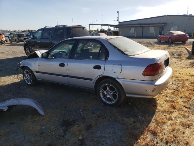 JHMEJ6623WS003677 - 1998 HONDA CIVIC DX SILVER photo 2